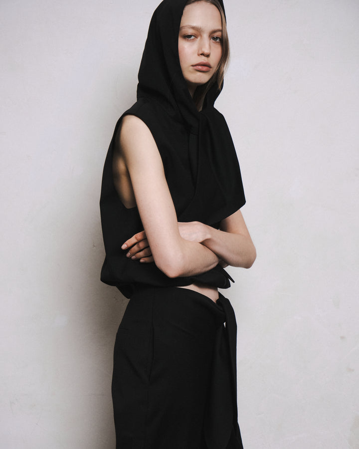PETRA HOODED VEST