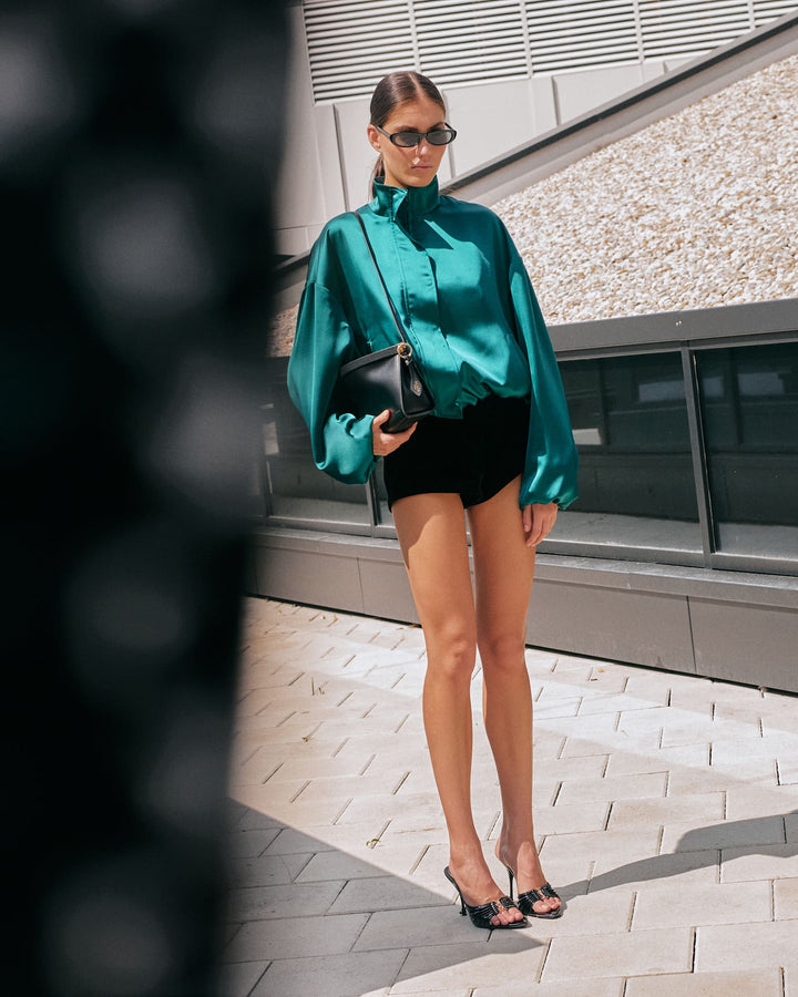 CASSANDRE BOMBER IN SILK EMERALD