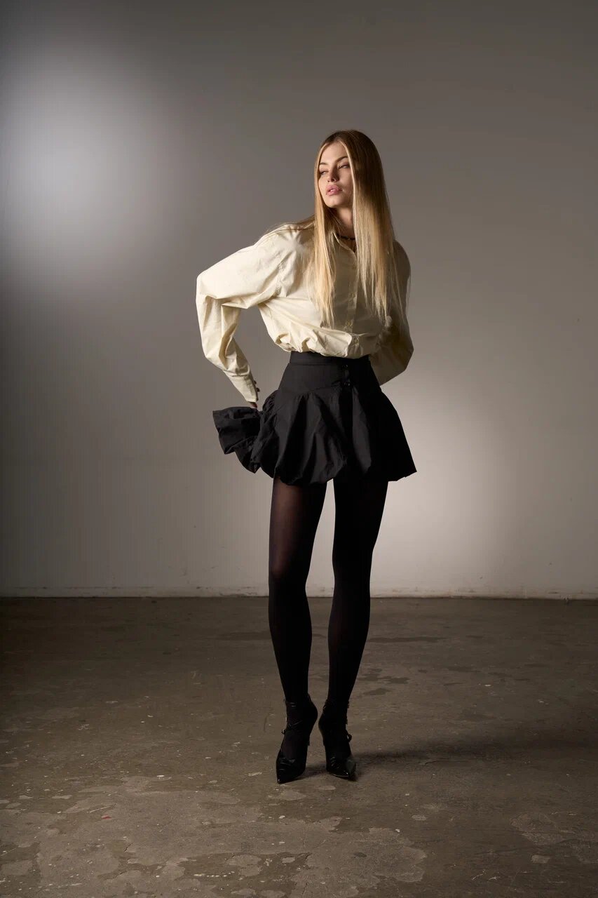 Balloon skirt black