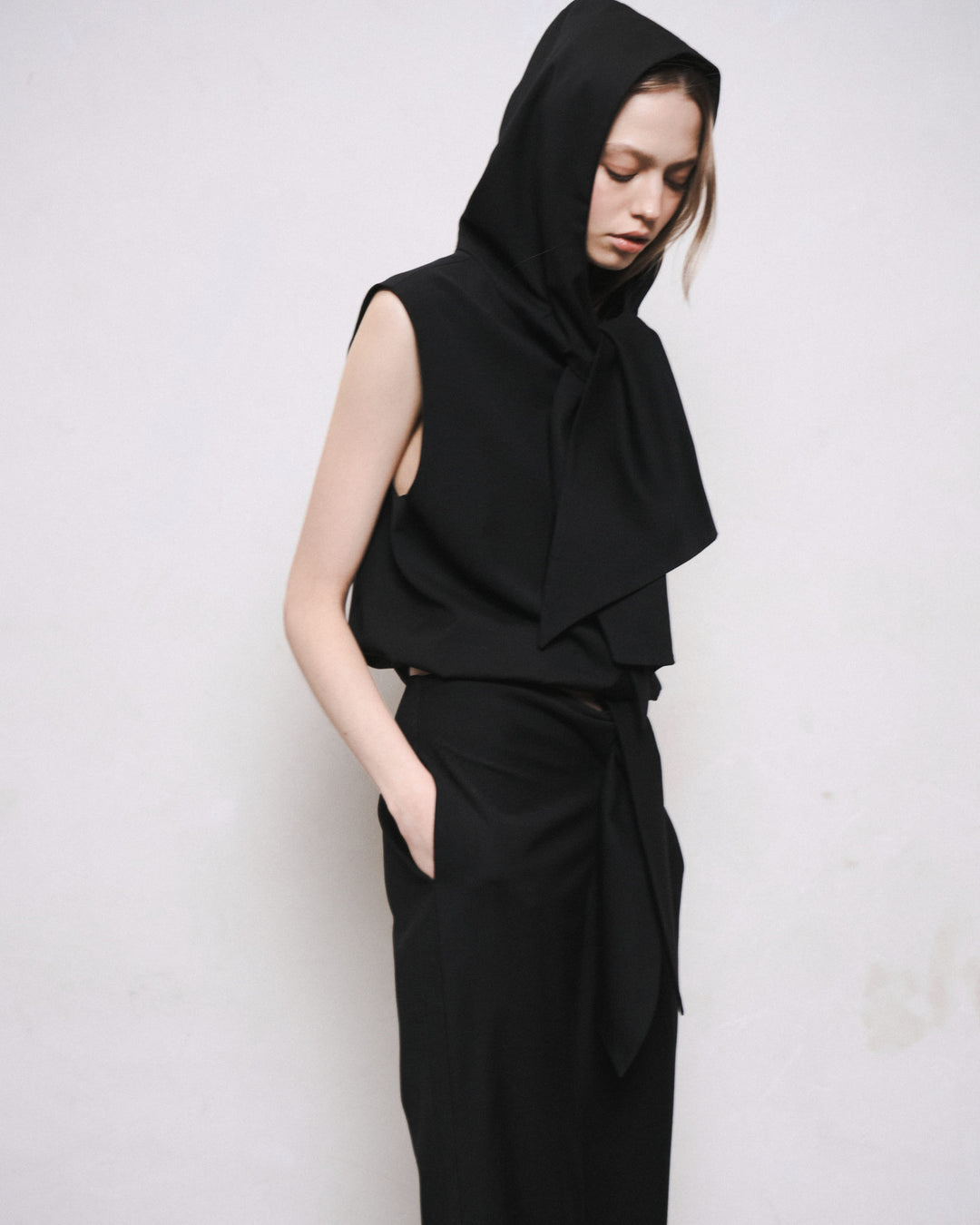 PETRA HOODED VEST